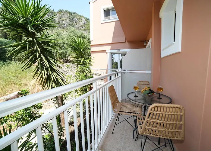 Paleokastritsa Hotels With Jacuzzi in Room near Corfu Aquarium